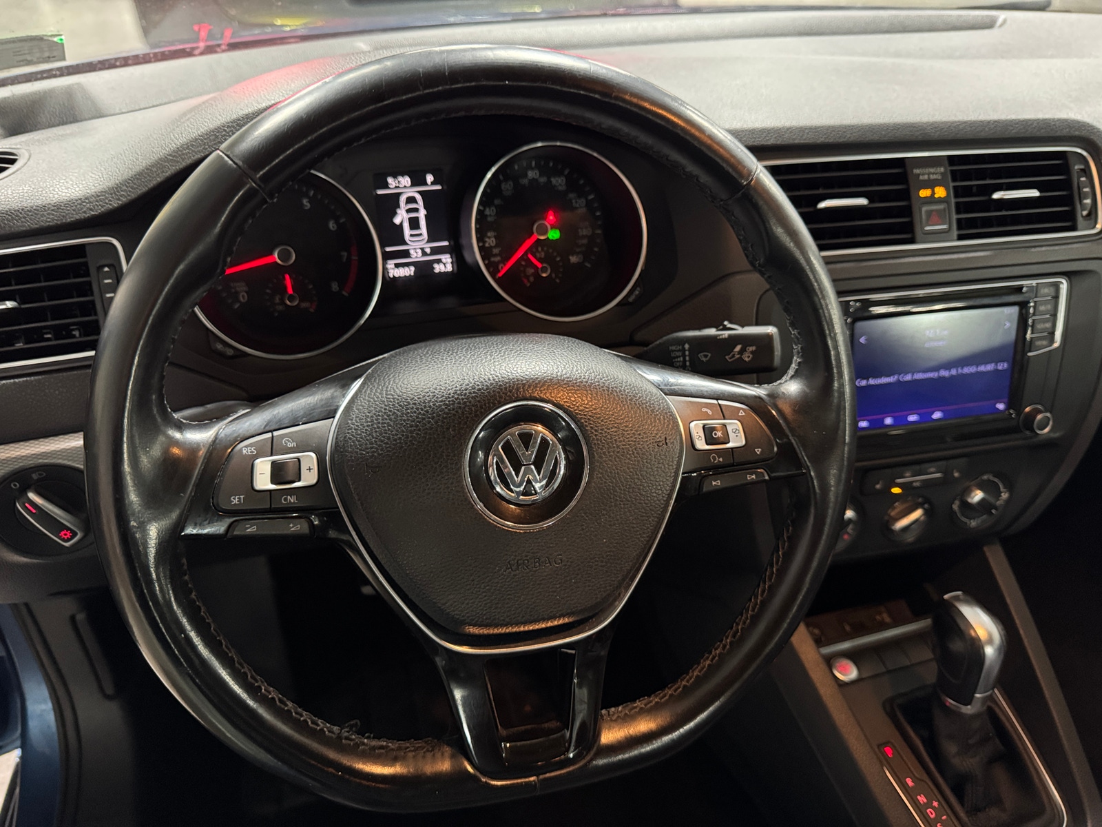 Thumbnail: 2017 Volkswagen Jetta - 4