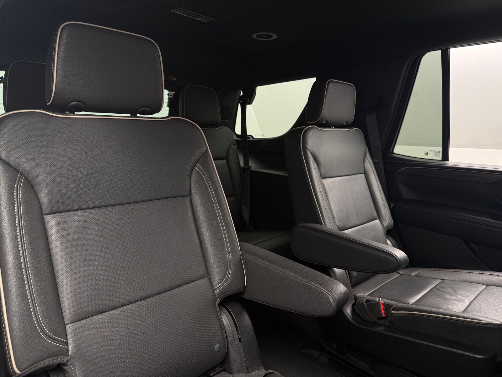 Thumbnail: 2024 Chevrolet Tahoe - 5