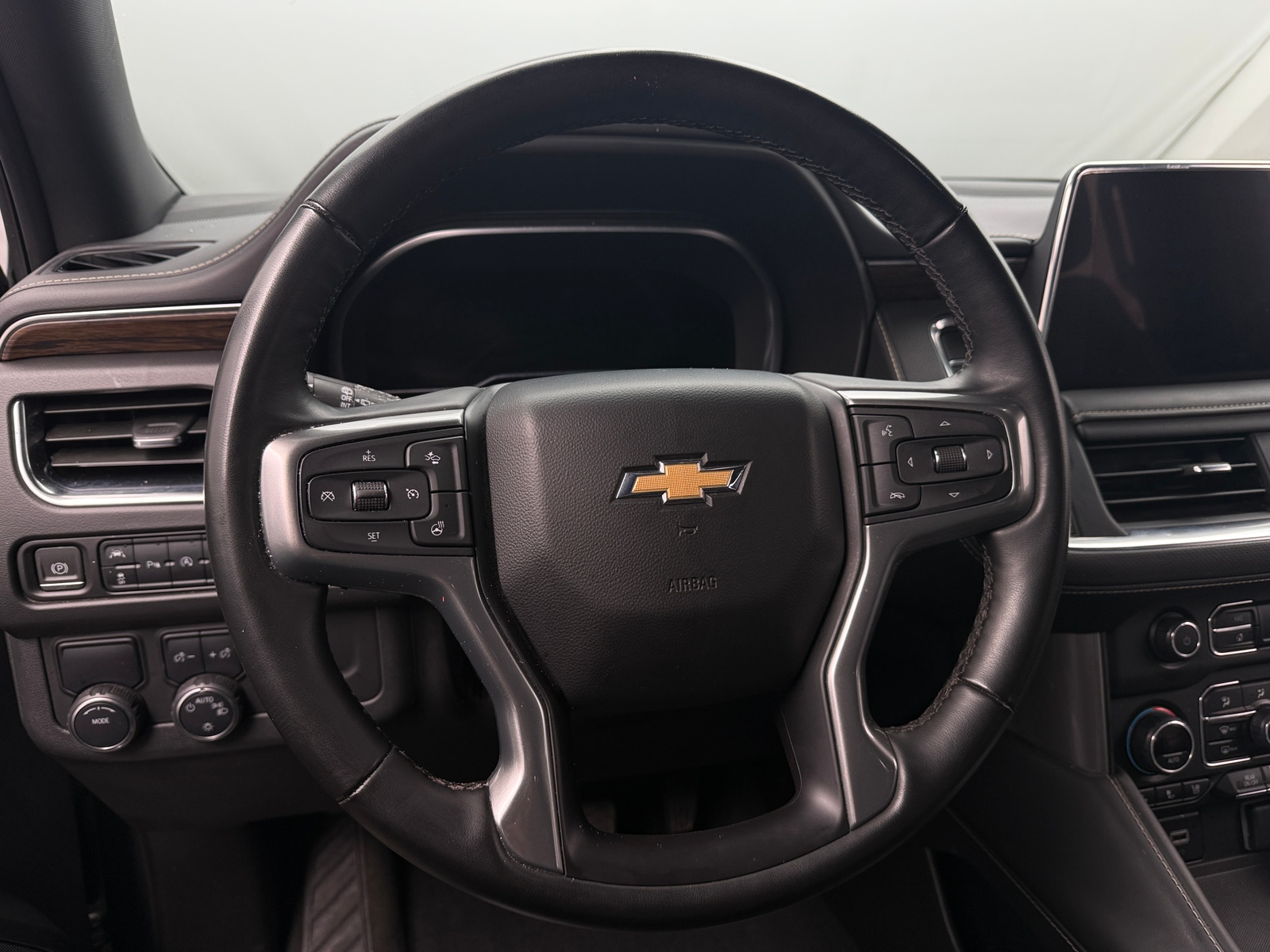 Thumbnail: 2024 Chevrolet Tahoe - 4