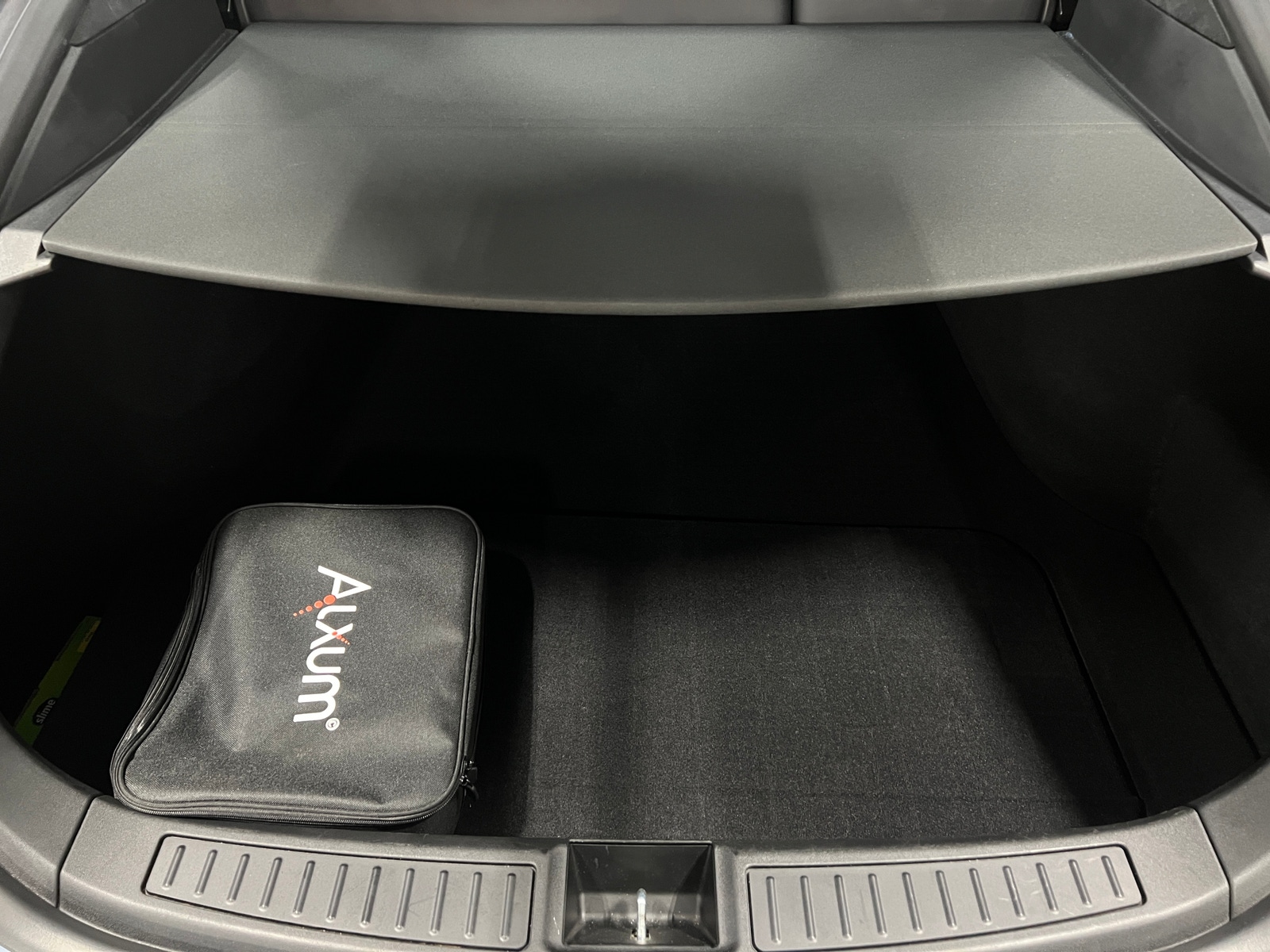 Thumbnail: 2017 Tesla Model S - 6