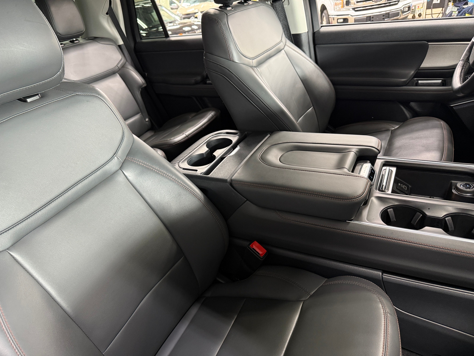 Thumbnail: 2025 Ford Expedition - 2