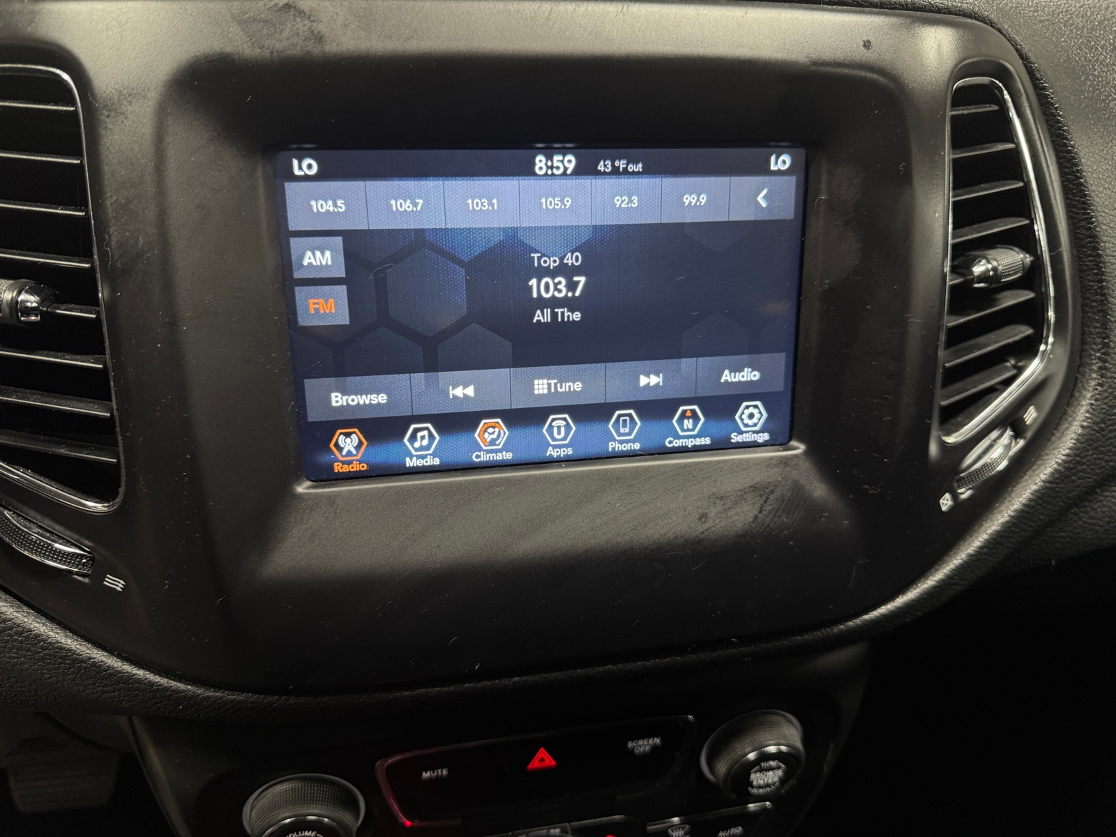 Thumbnail: 2019 Jeep Compass - 4