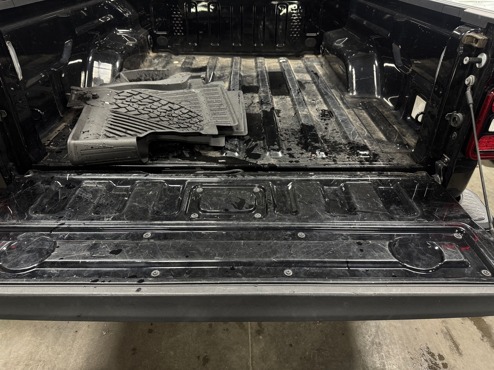 Thumbnail: 2022 Jeep Gladiator - 6