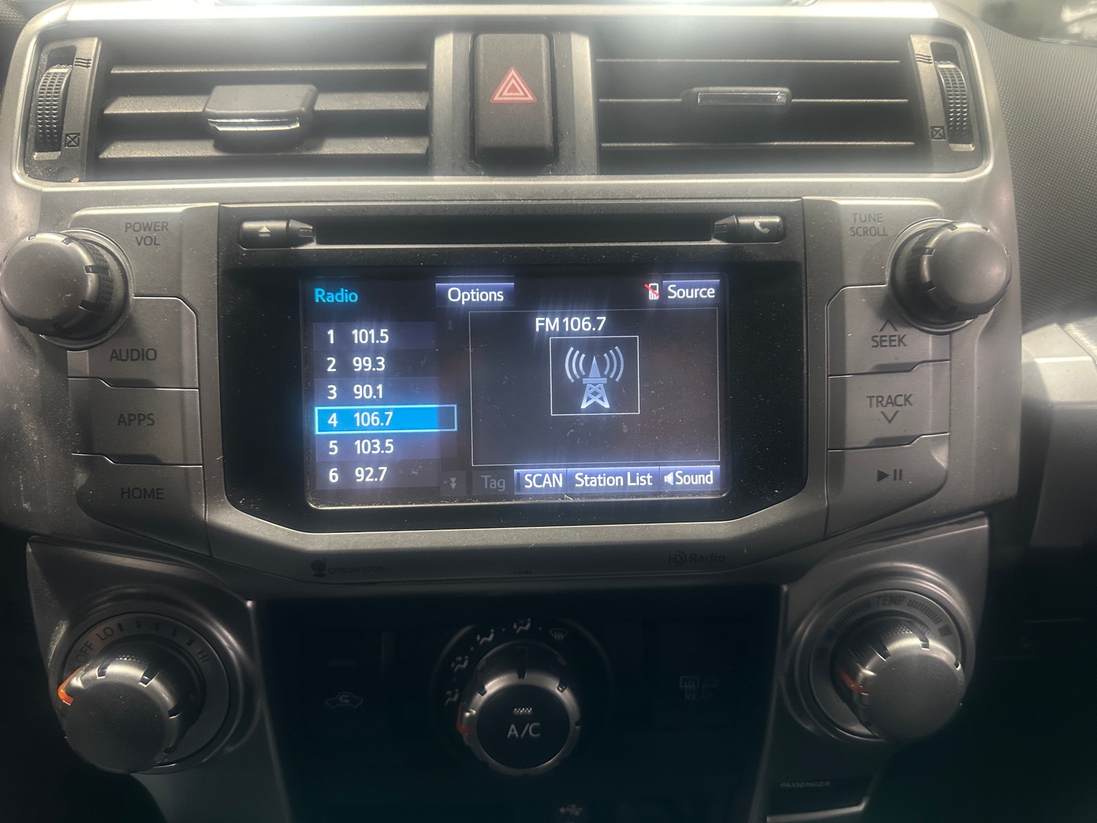 Thumbnail: 2015 Toyota 4Runner - 4