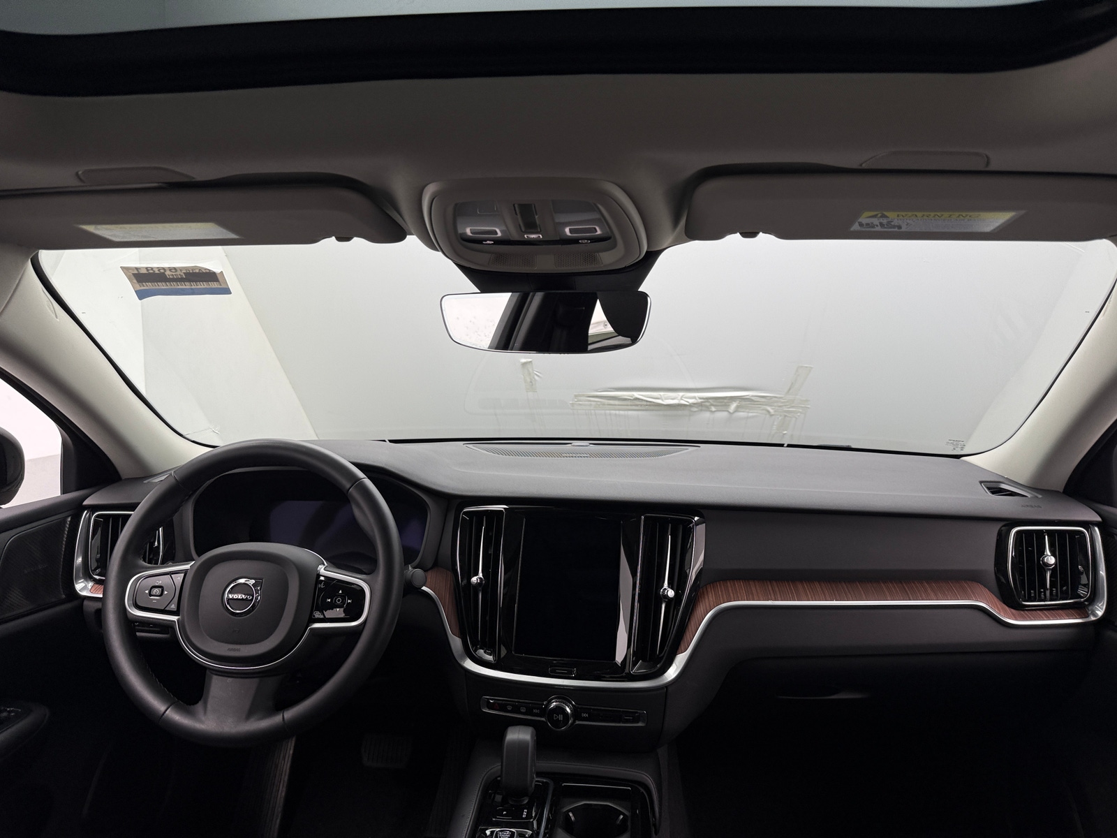 Thumbnail: 2023 Volvo S60 - 2