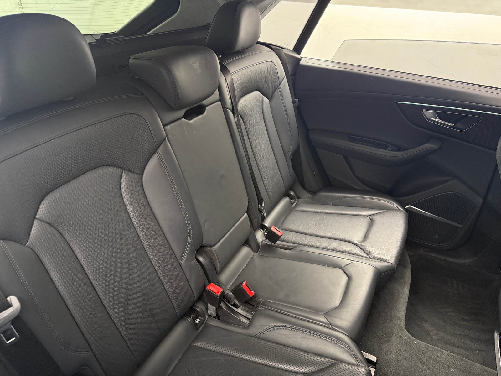 Thumbnail: 2022 Audi Q8 - 5