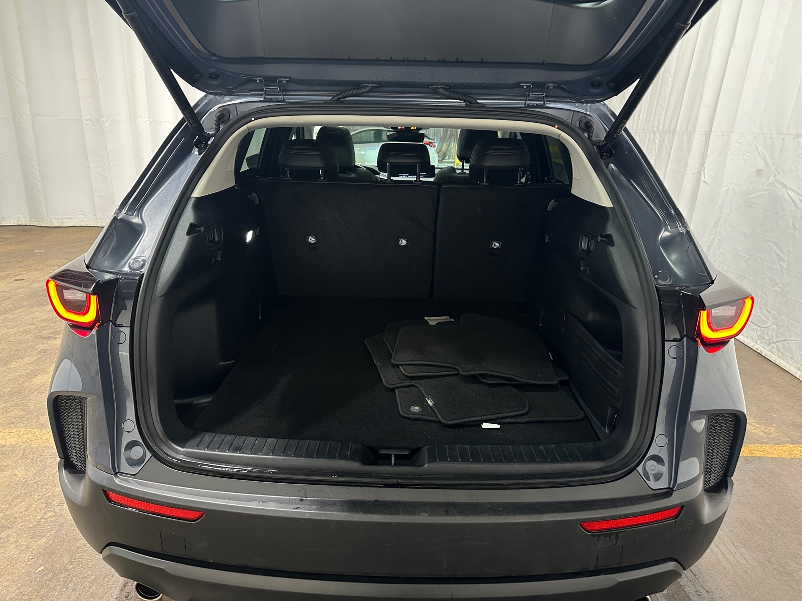 Thumbnail: 2025 Mazda CX-50 - 6