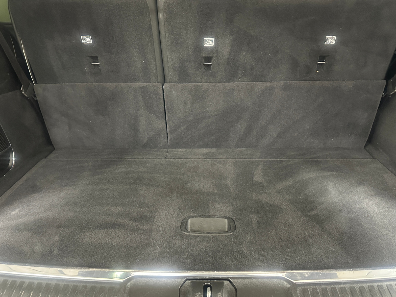 Thumbnail: 2022 Jeep Grand Wagoneer - 6