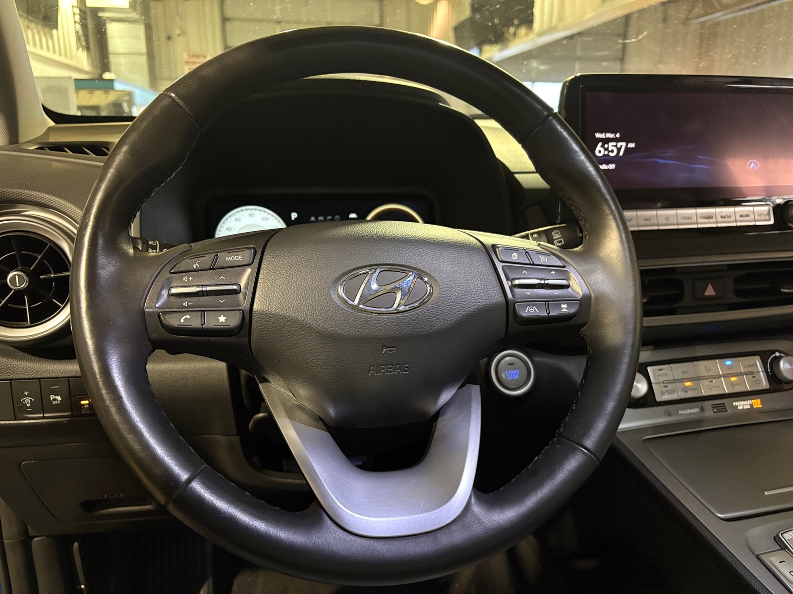 Thumbnail: 2022 Hyundai Kona - 4