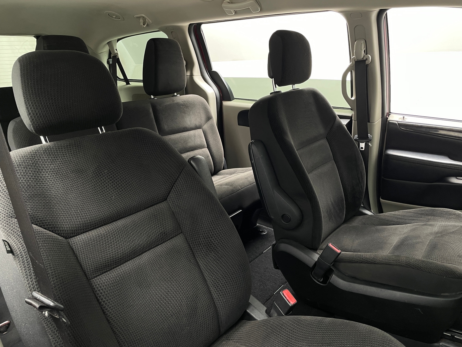 Thumbnail: 2019 Dodge Grand Caravan - 2