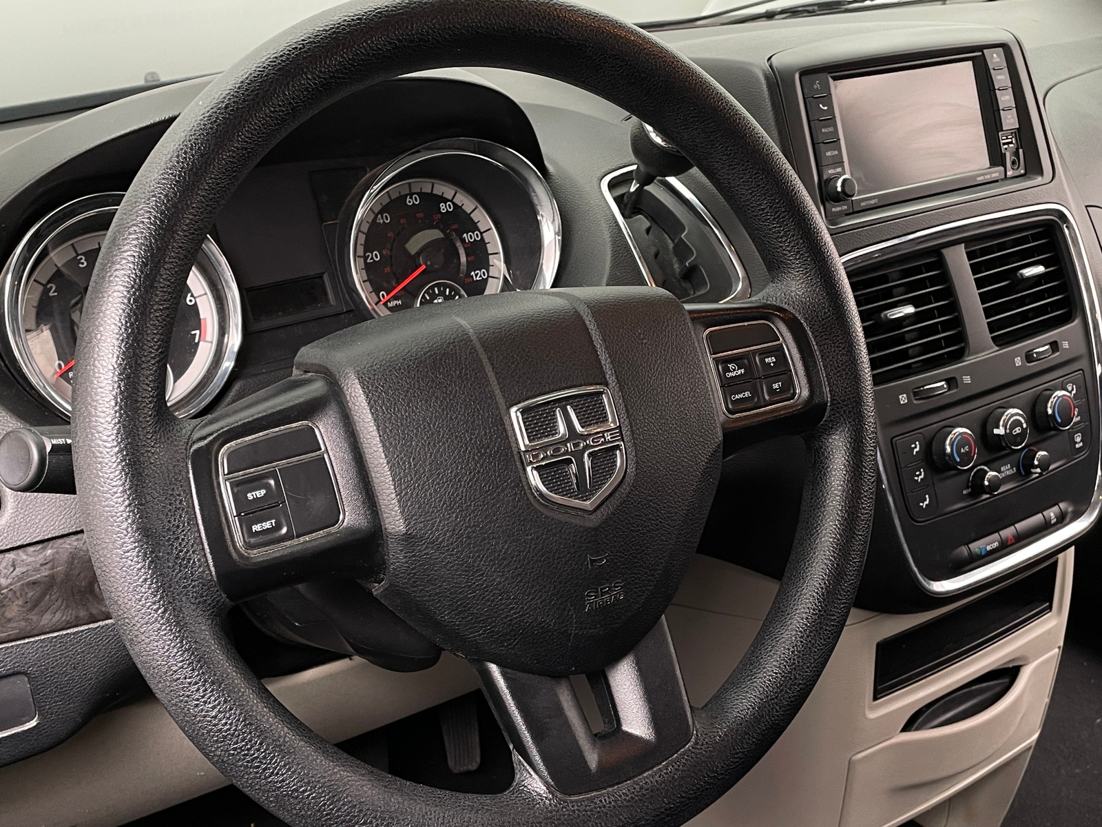 Thumbnail: 2019 Dodge Grand Caravan - 5