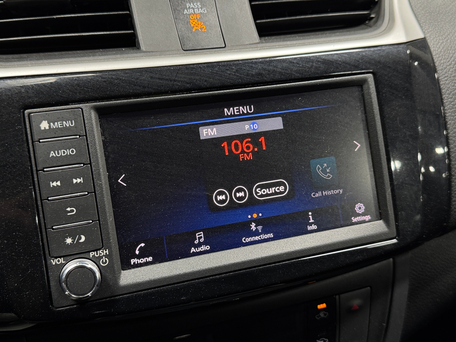 Thumbnail: 2019 Nissan Sentra - 4