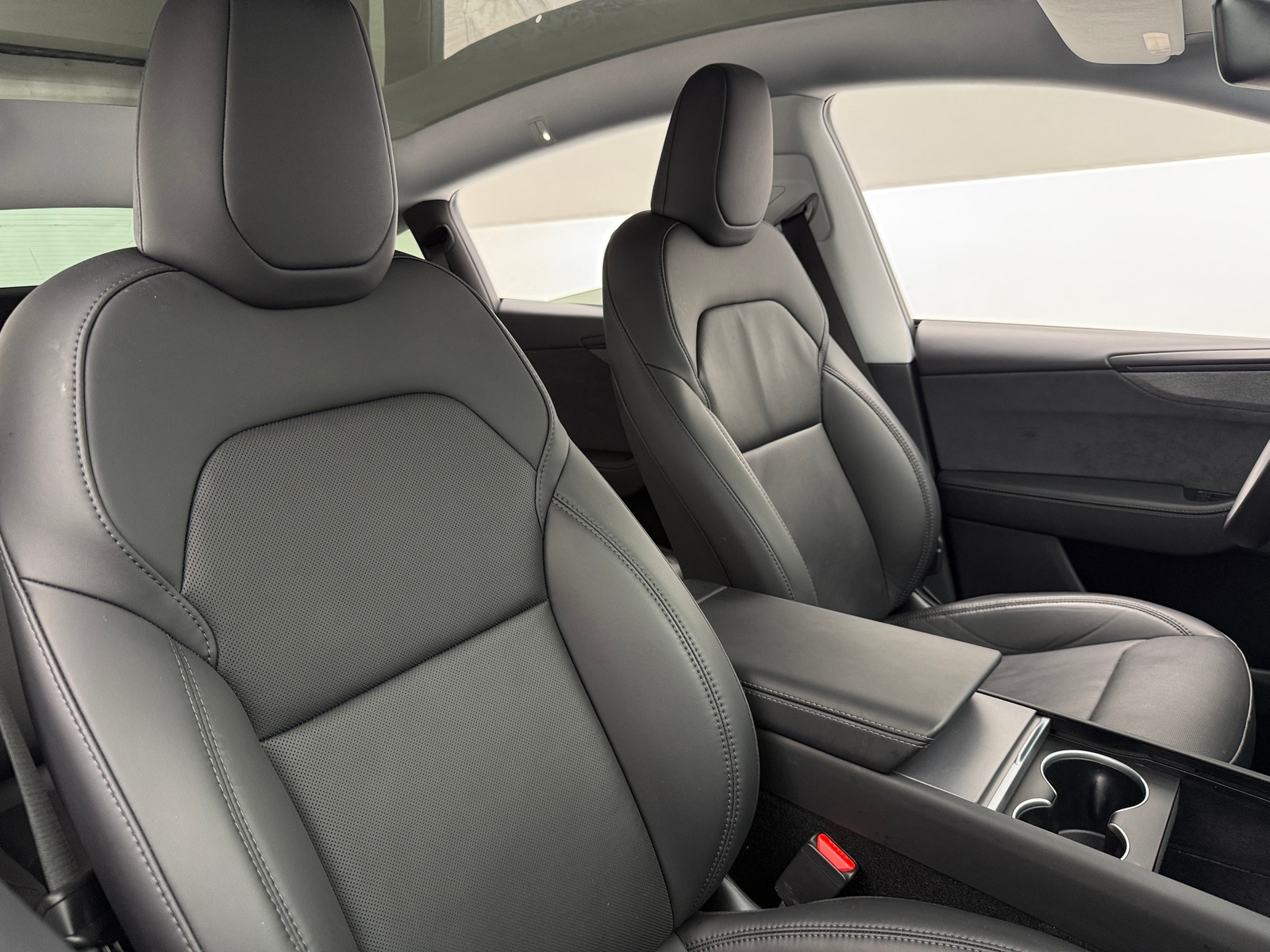 Thumbnail: 2026 Tesla Model Y - 2