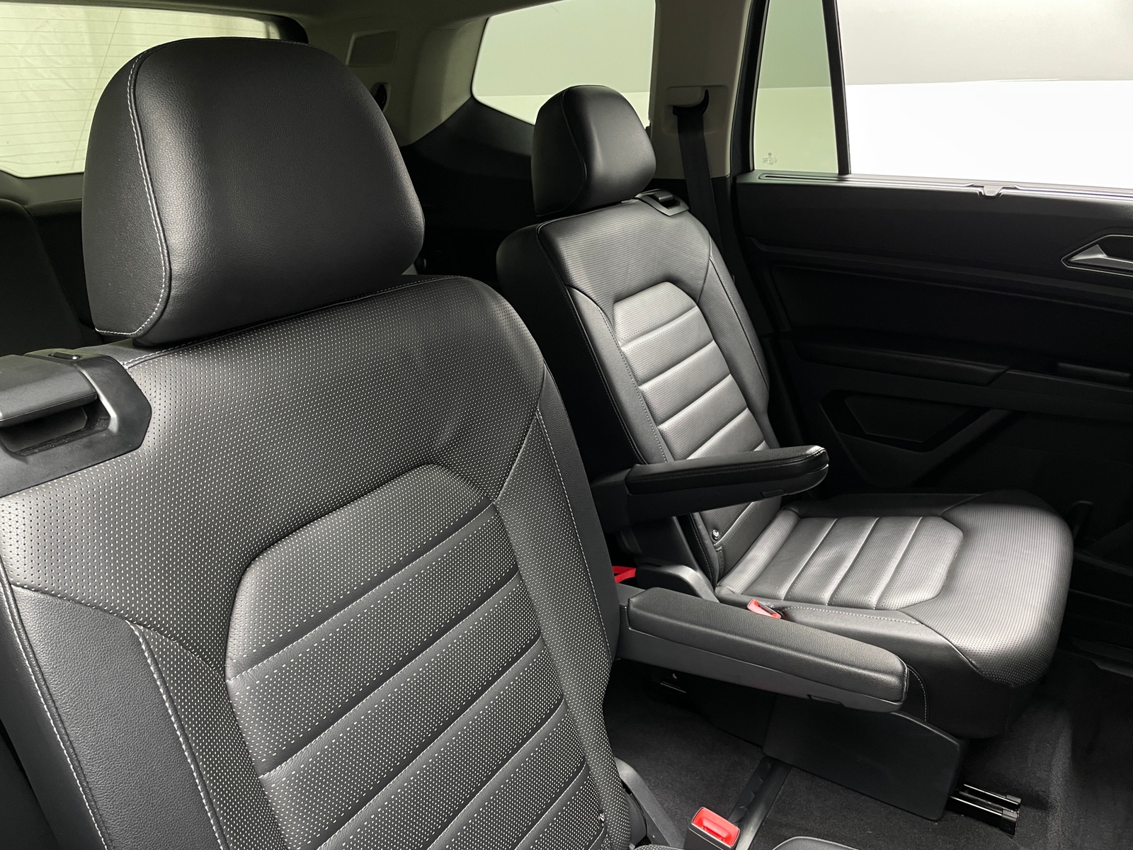 Thumbnail: 2018 Volkswagen Atlas - 5