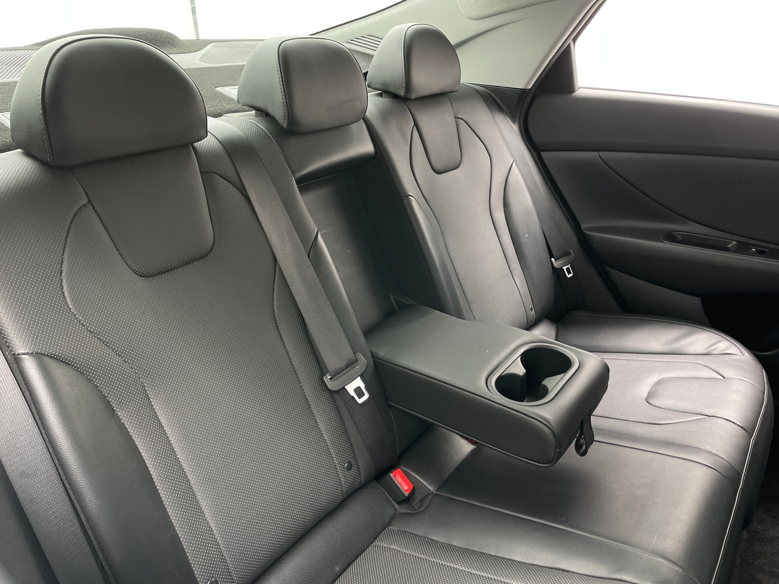 Thumbnail: 2023 Hyundai Elantra - 5