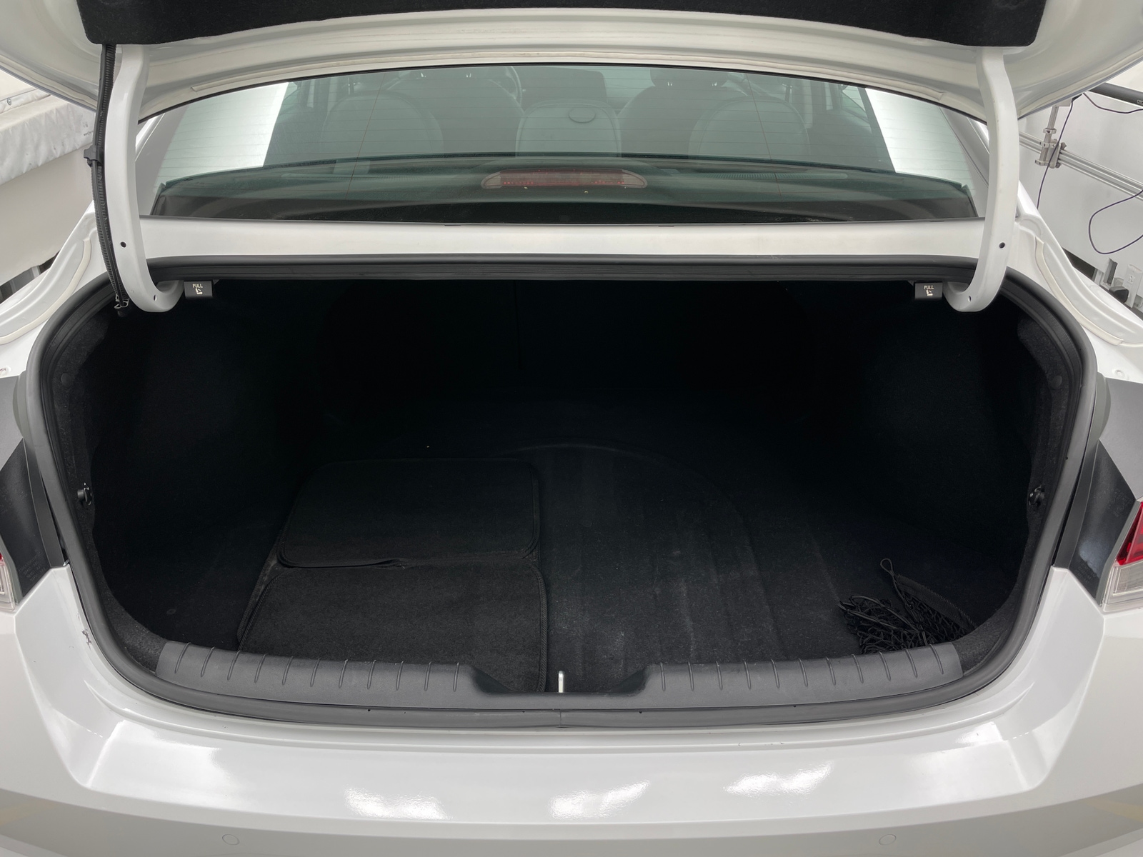 Thumbnail: 2023 Hyundai Elantra - 6