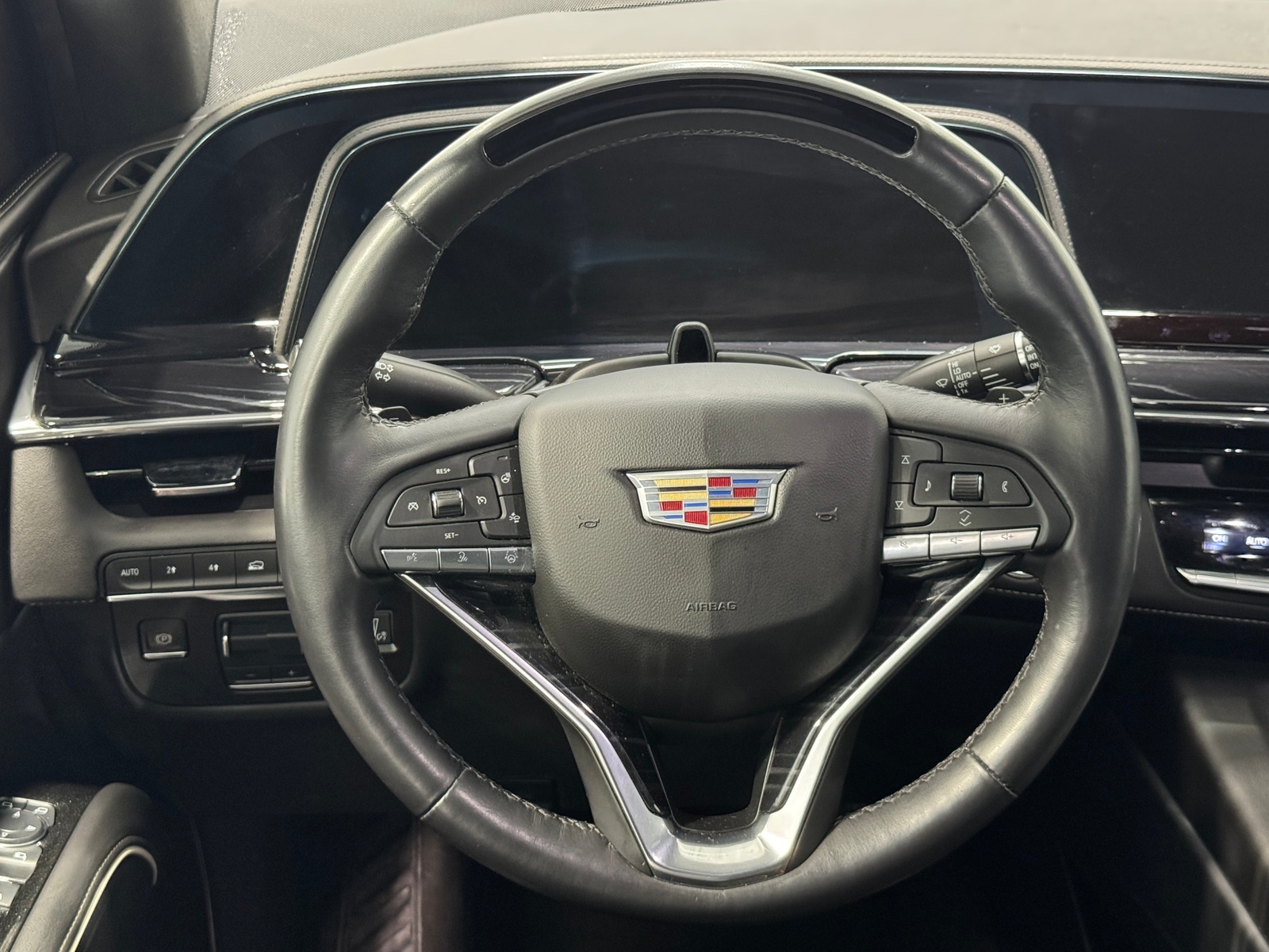 Thumbnail: 2024 Cadillac Escalade - 4