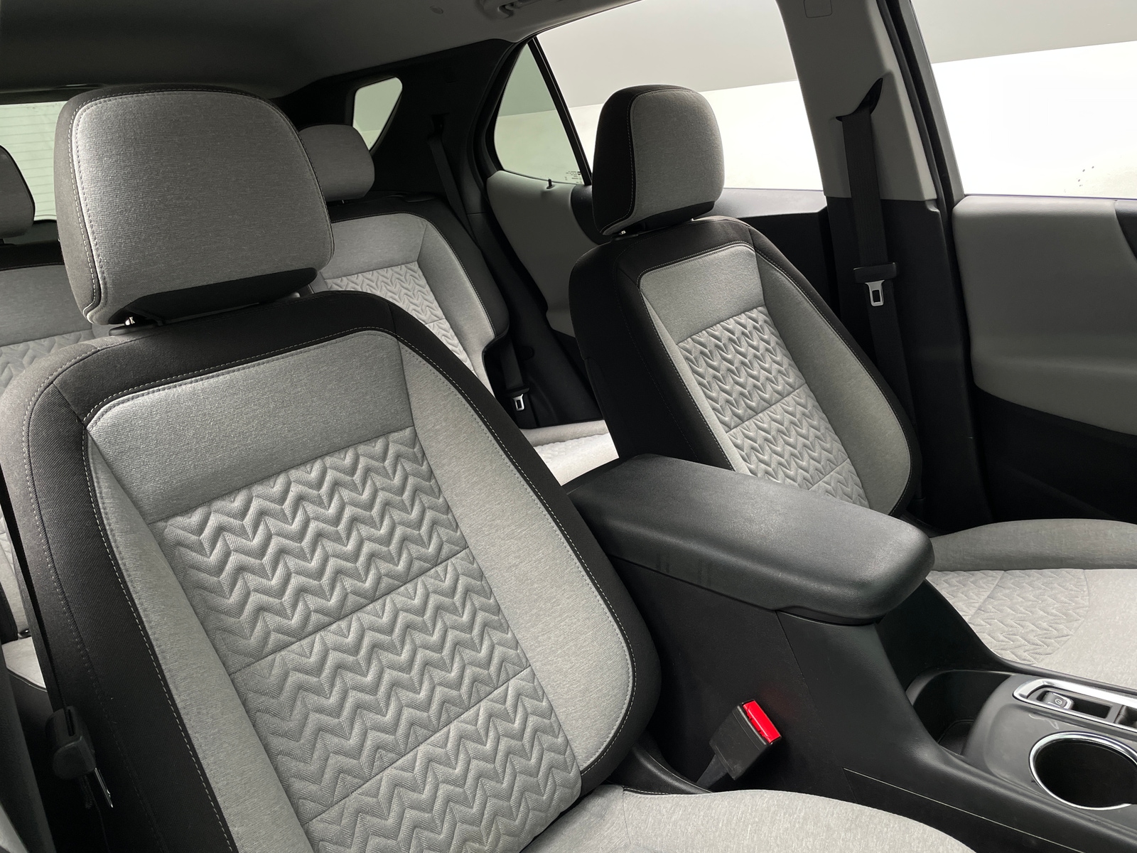 Thumbnail: 2022 Chevrolet Equinox - 2