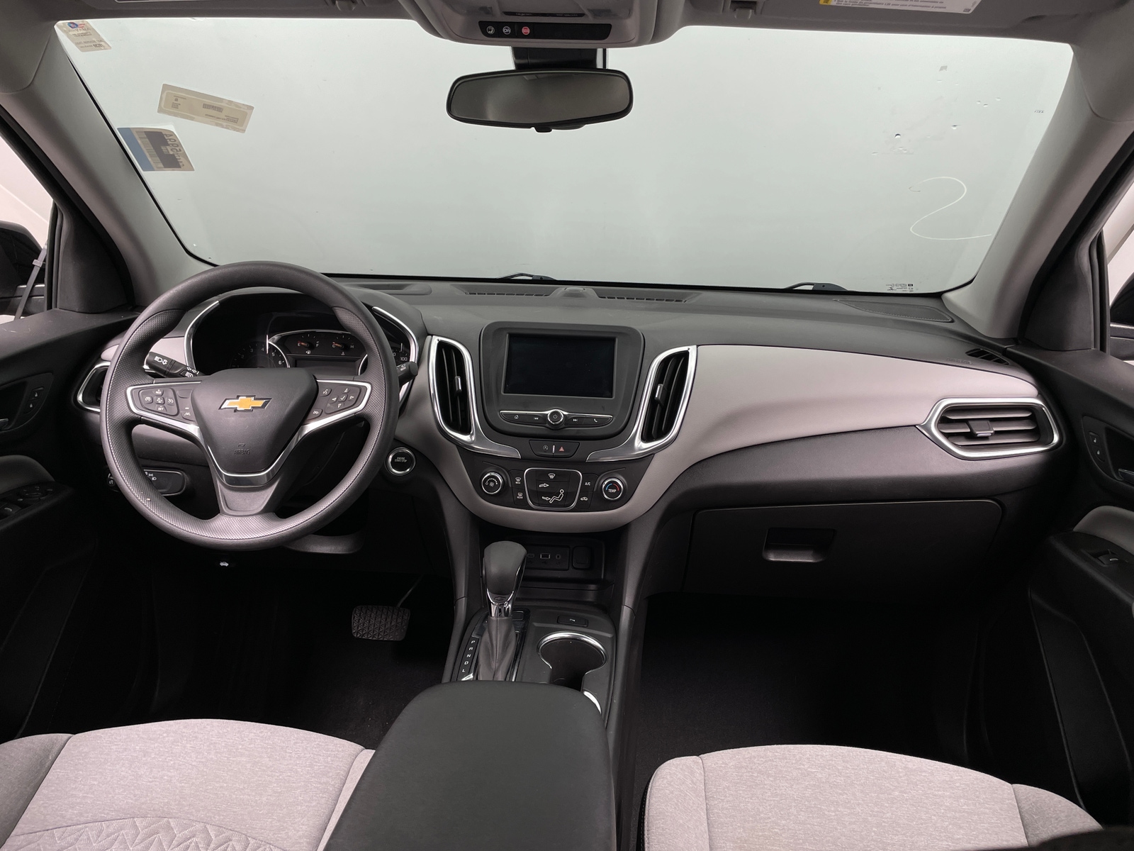 Thumbnail: 2022 Chevrolet Equinox - 3