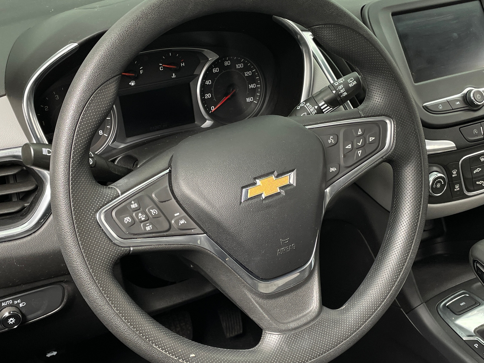 Thumbnail: 2022 Chevrolet Equinox - 5