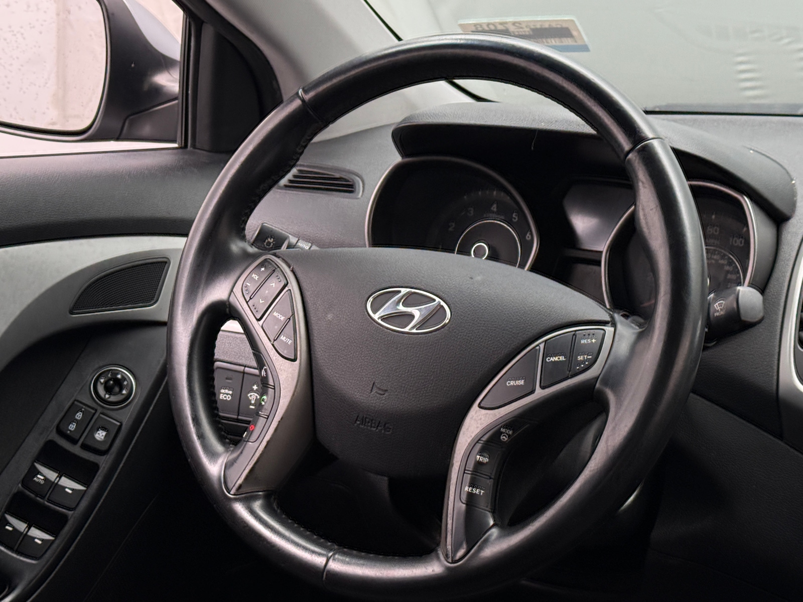 Thumbnail: 2015 Hyundai Elantra - 5