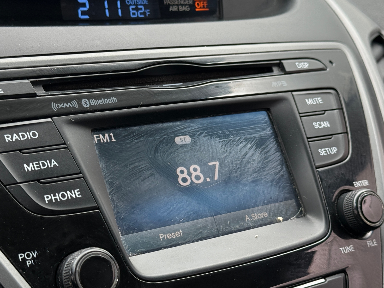 Thumbnail: 2015 Hyundai Elantra - 4