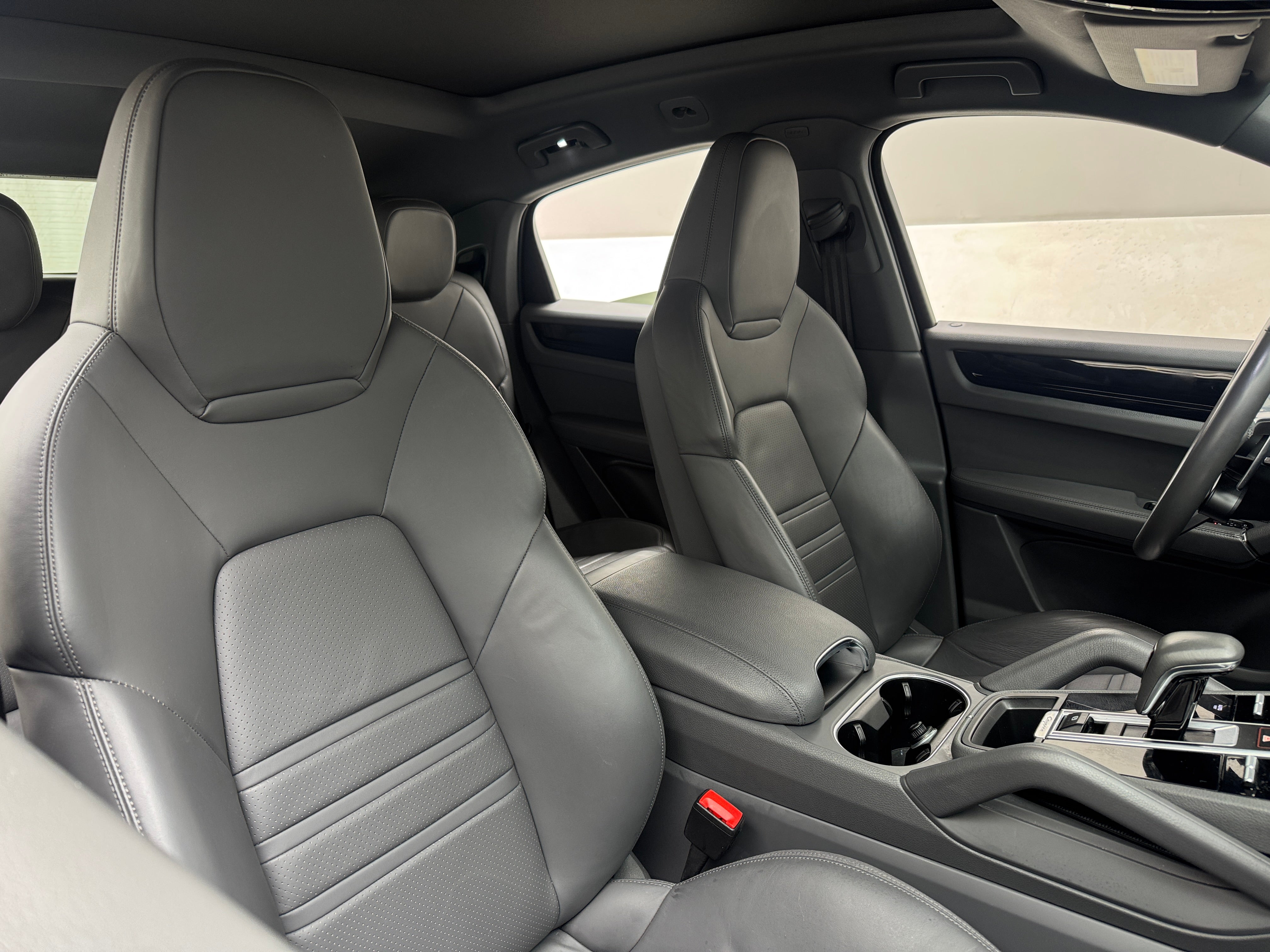 2022 Porsche Cayenne Coup