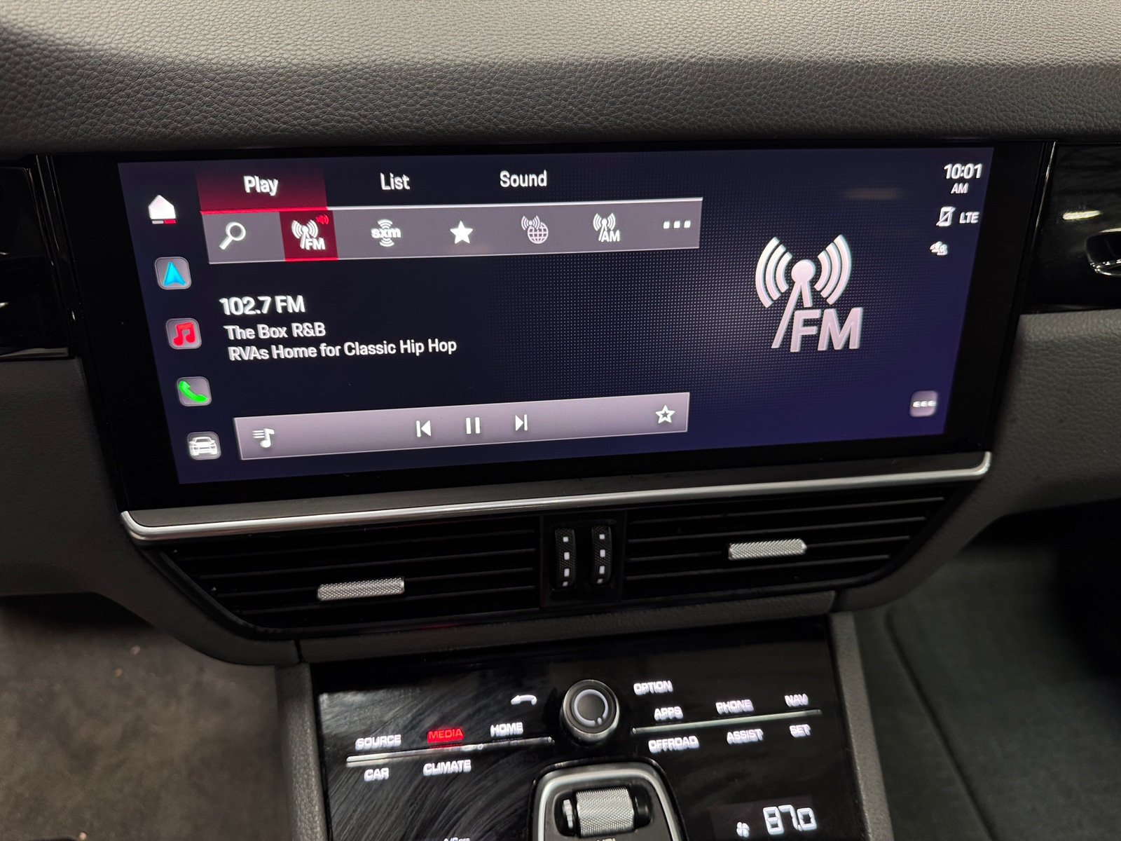 Thumbnail: 2022 Porsche  - 3