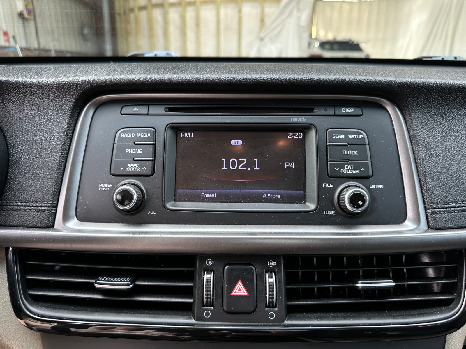 Thumbnail: 2016 Kia Optima - 4