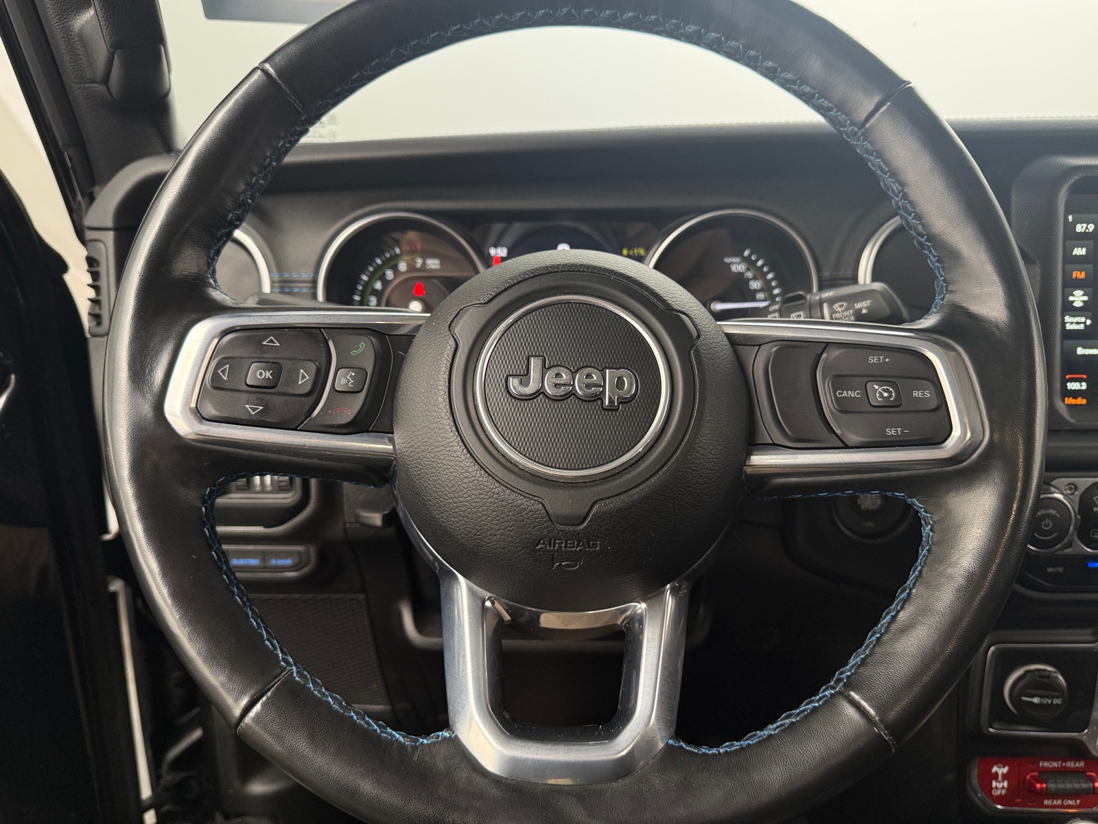 Thumbnail: 2022 Jeep Wrangler - 4