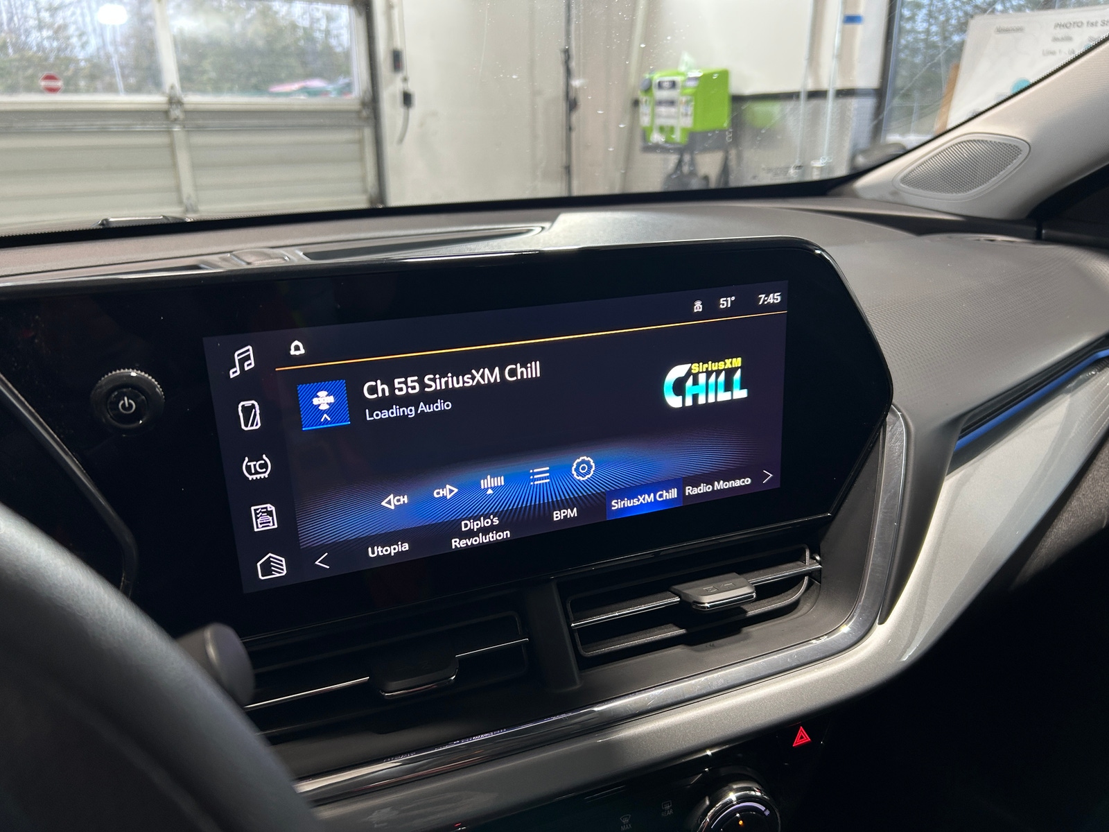 Thumbnail: 2025 Chevrolet Trax - 4