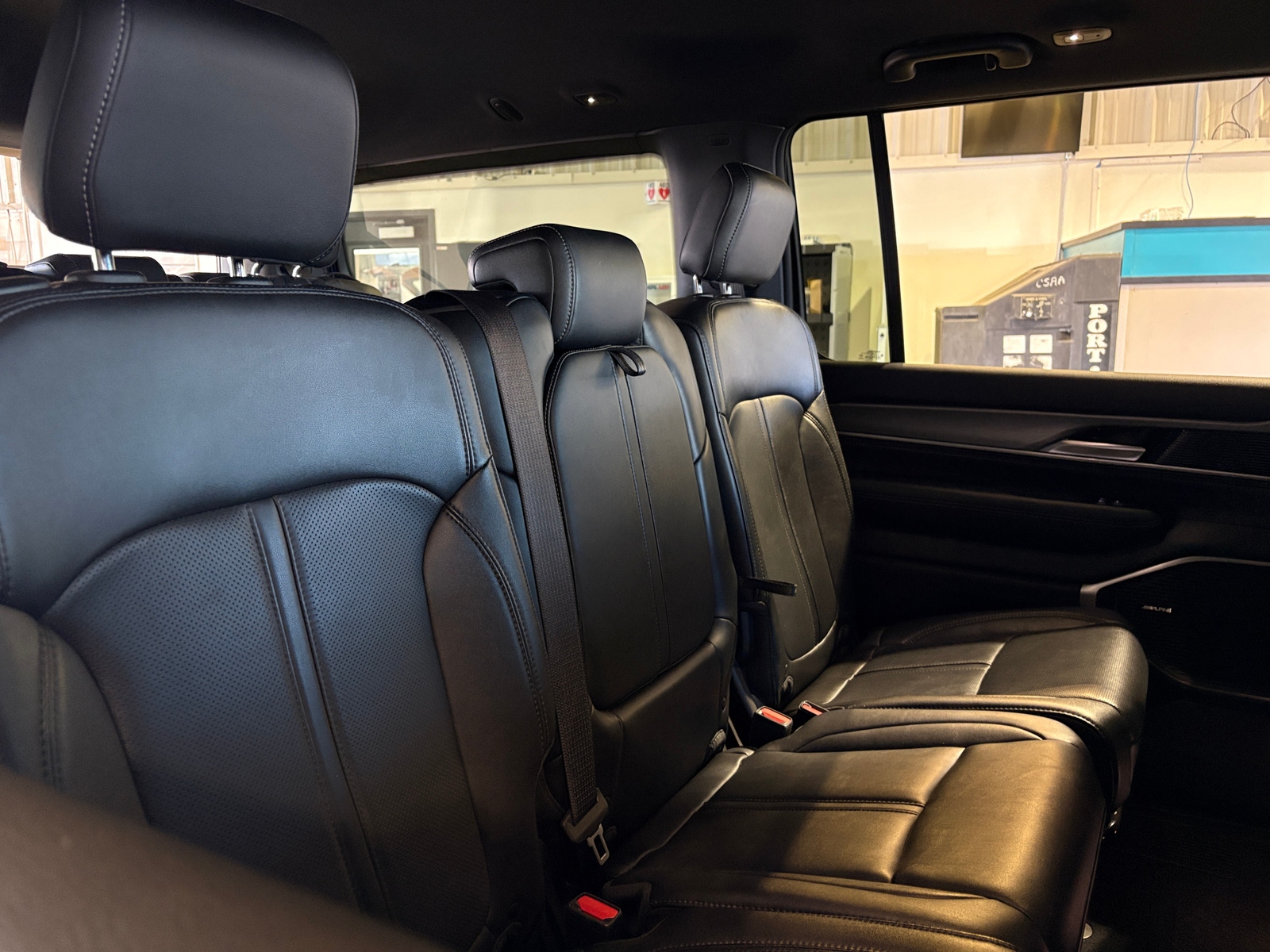 Thumbnail: 2025 Jeep Wagoneer - 5