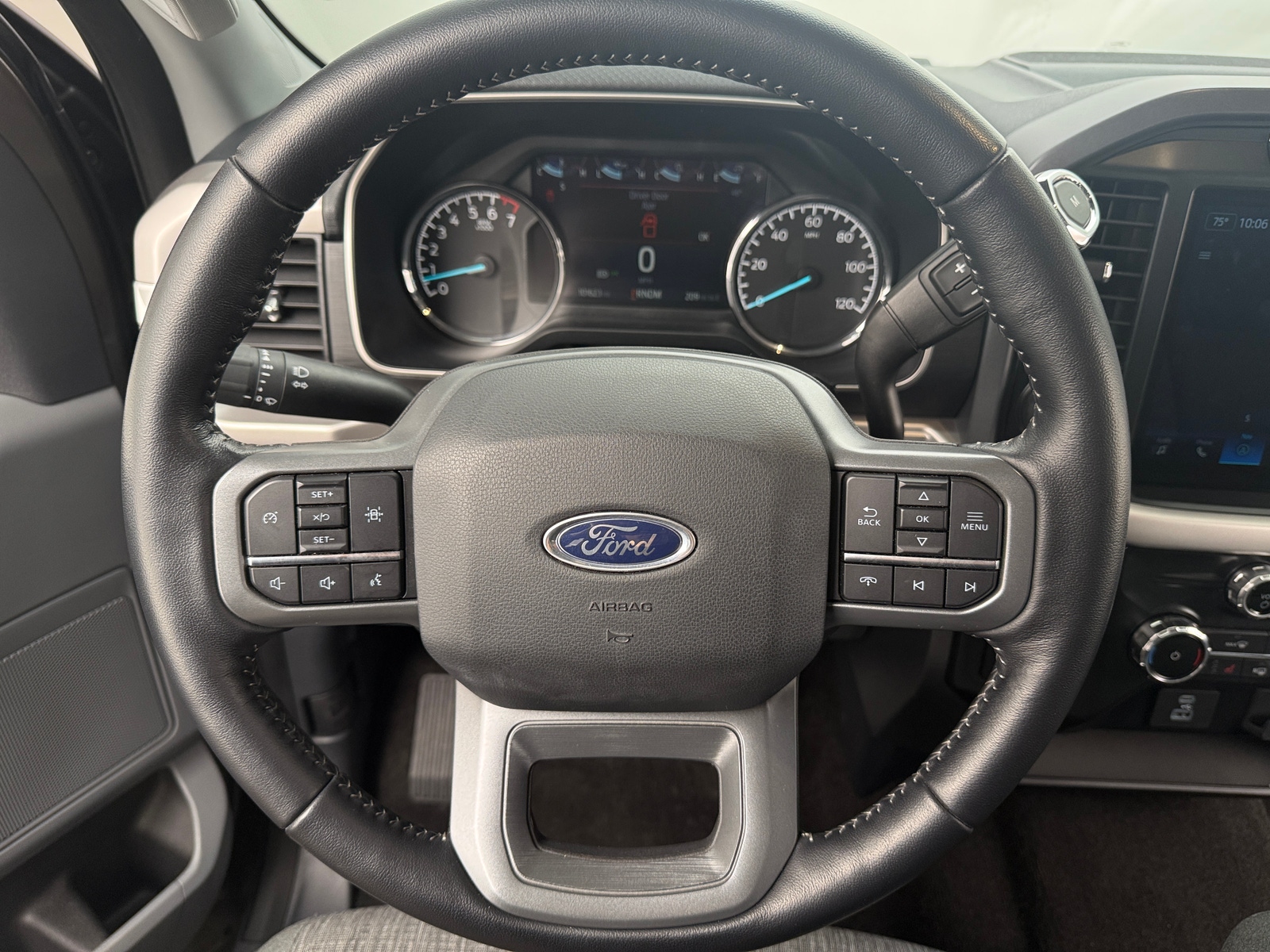 Thumbnail: 2022 Ford Econoline - 5