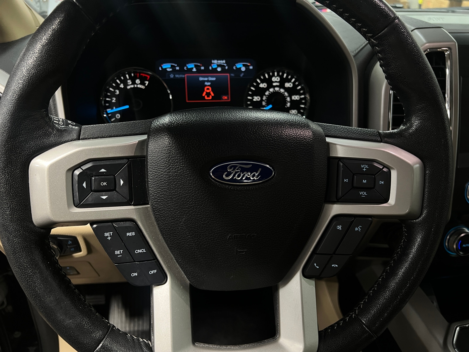 Thumbnail: 2017 Ford Econoline - 4