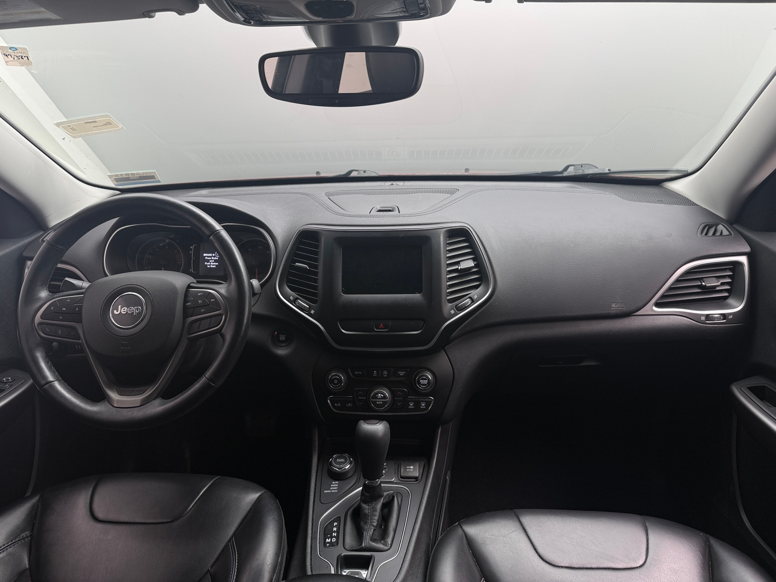 Thumbnail: 2019 Jeep Cherokee - 3