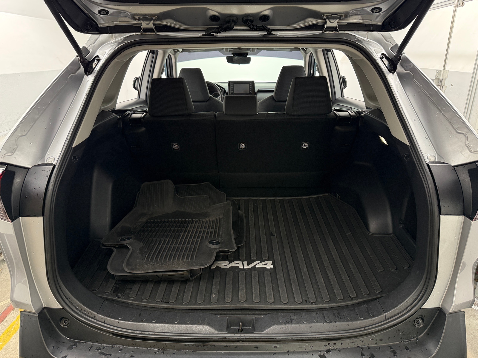 Thumbnail: 2022 Toyota RAV4 - 7