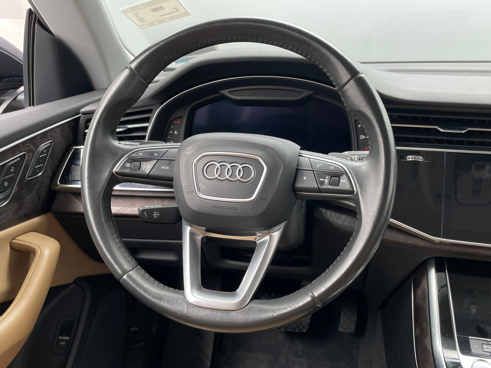 Thumbnail: 2020 Audi Q8 - 4