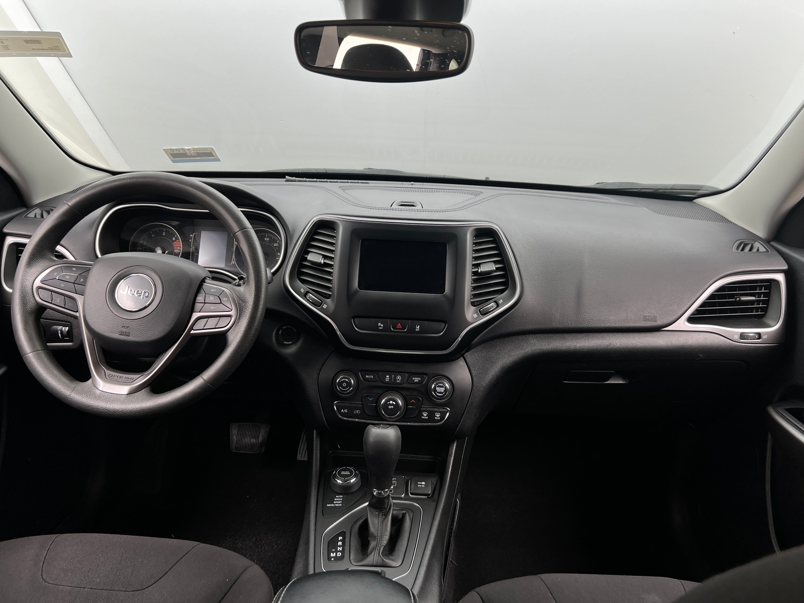 Thumbnail: 2021 Jeep Cherokee - 3