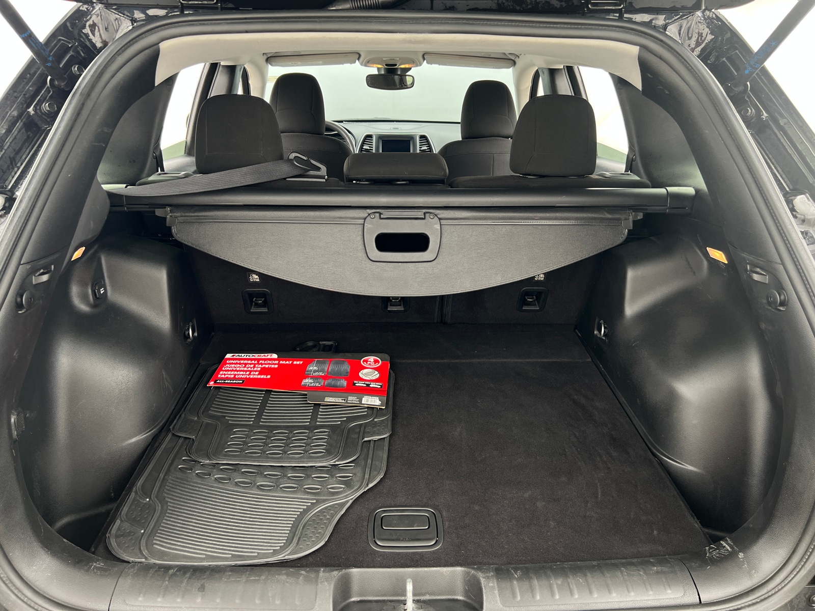 Thumbnail: 2021 Jeep Cherokee - 7