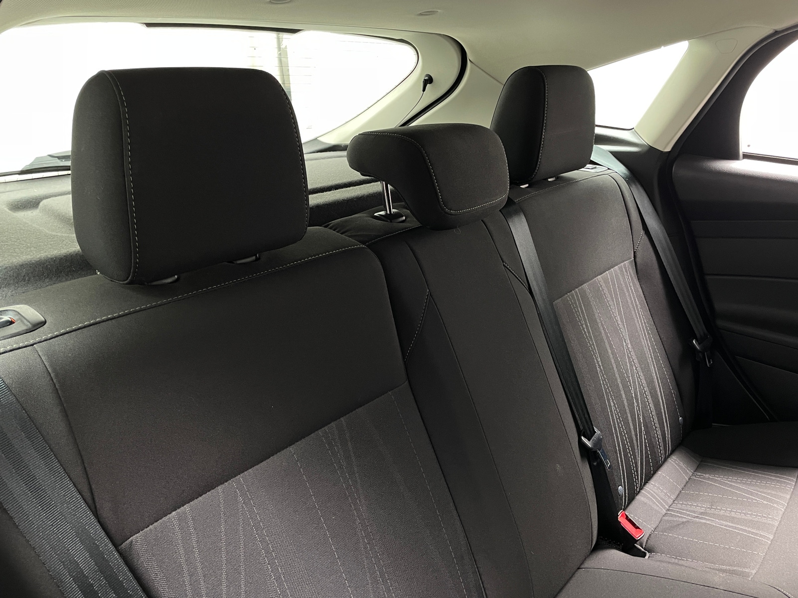 Thumbnail: 2017 Ford Focus - 6