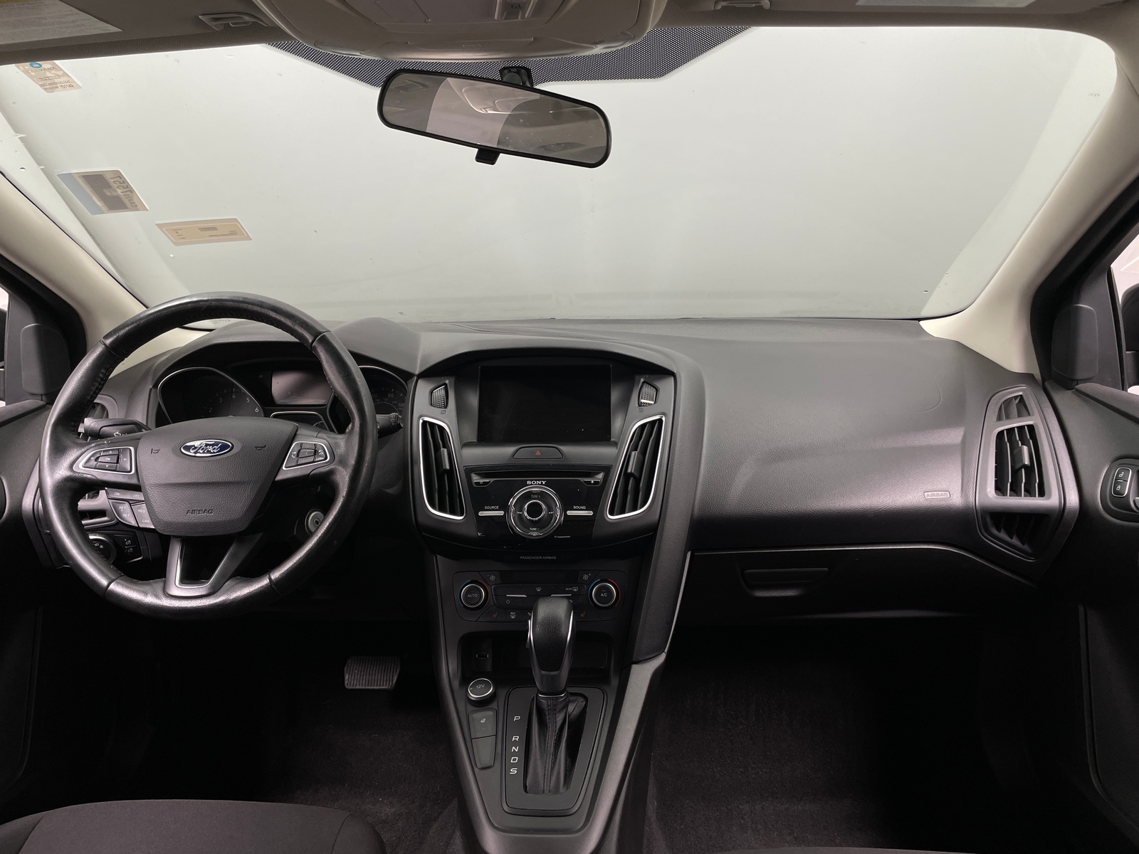 Thumbnail: 2017 Ford Focus - 3