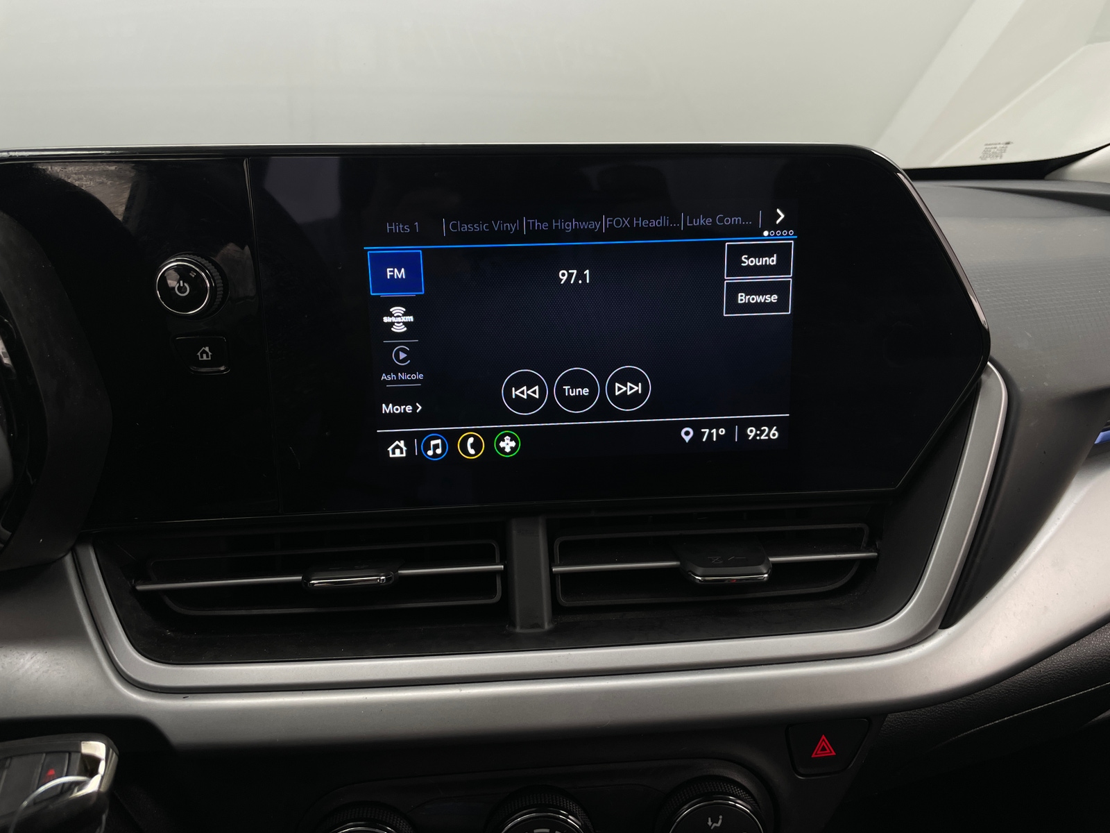 Thumbnail: 2024 Chevrolet Trax - 4