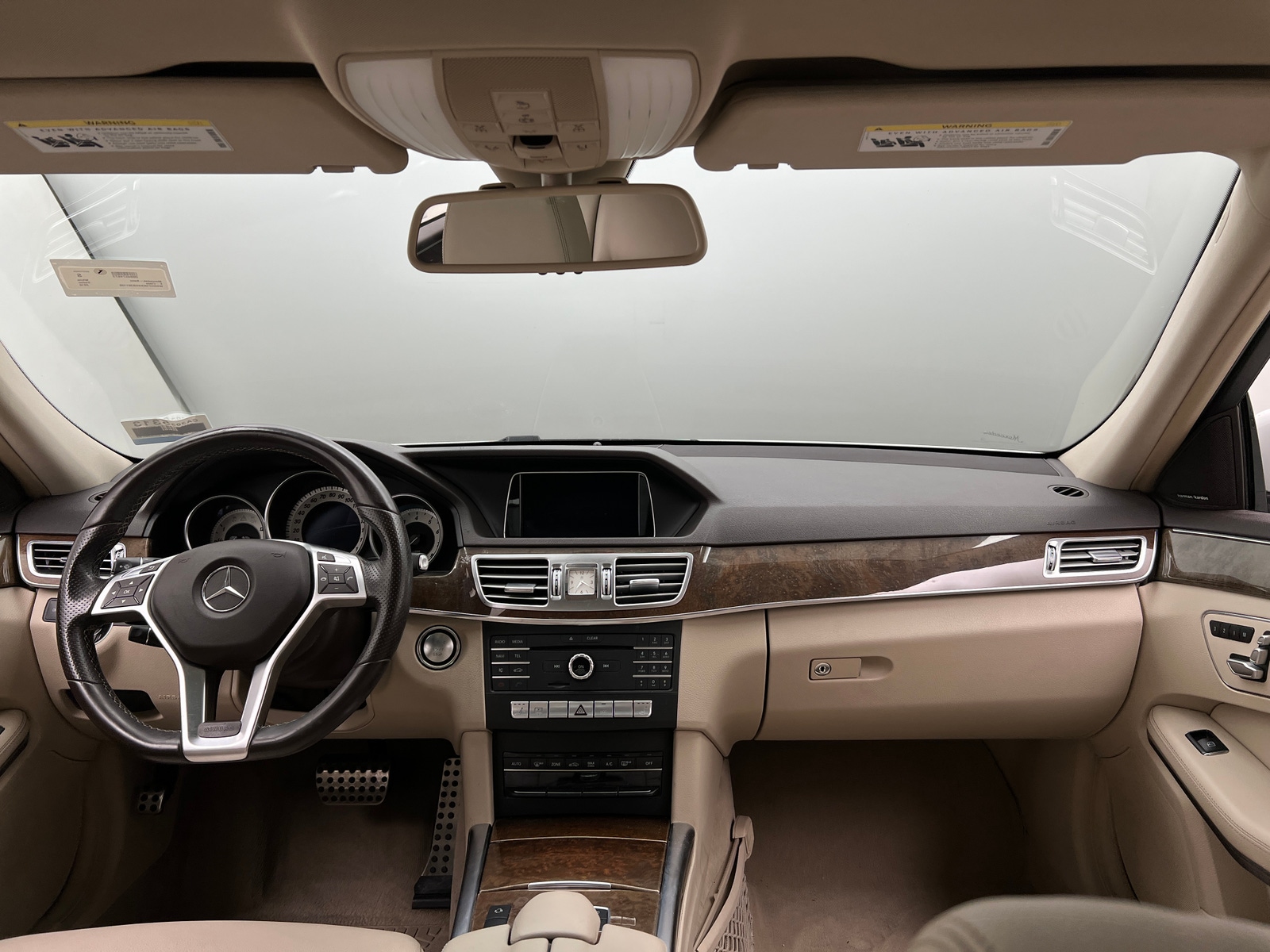 Thumbnail: 2016 Mercedes-Benz E-Class - 2