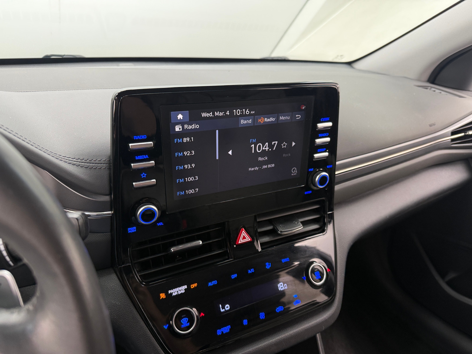 Thumbnail: 2021 Hyundai Ioniq - 4