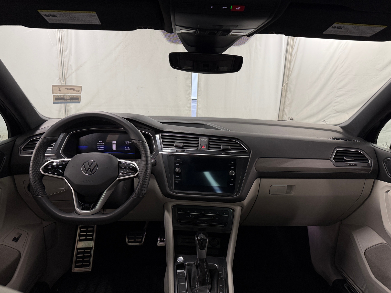 Thumbnail: 2024 Volkswagen Tiguan - 2