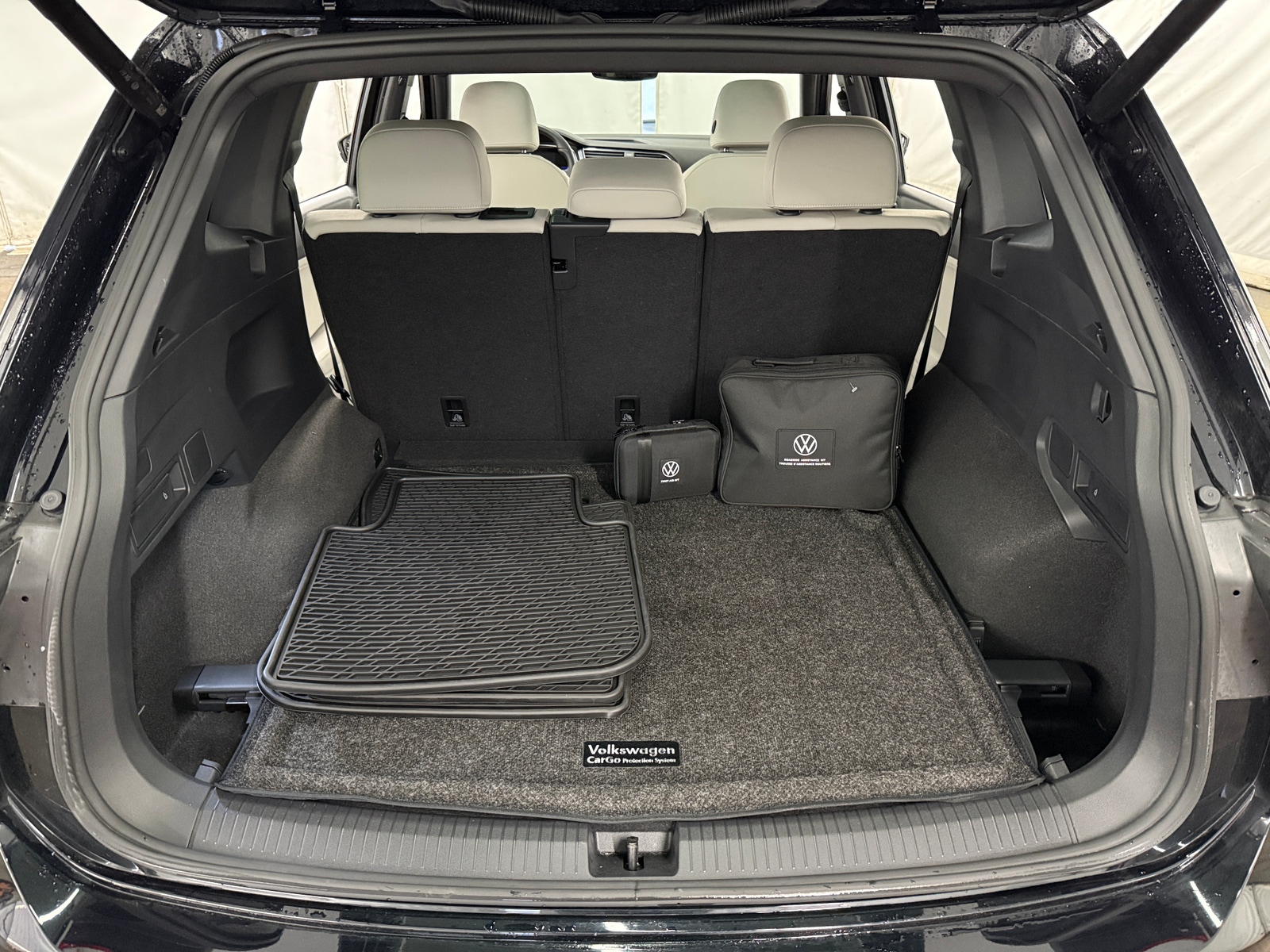 Thumbnail: 2024 Volkswagen Tiguan - 6