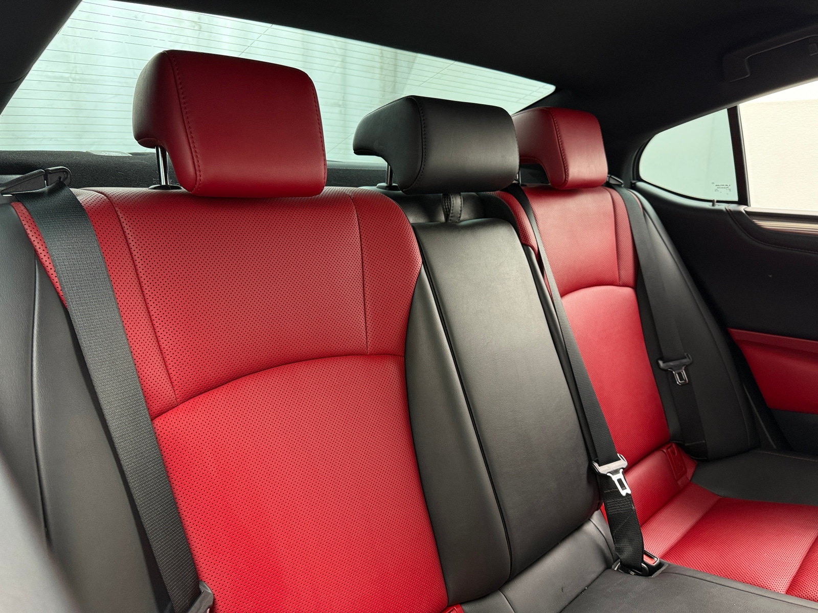 Thumbnail: 2022 Lexus ES - 5