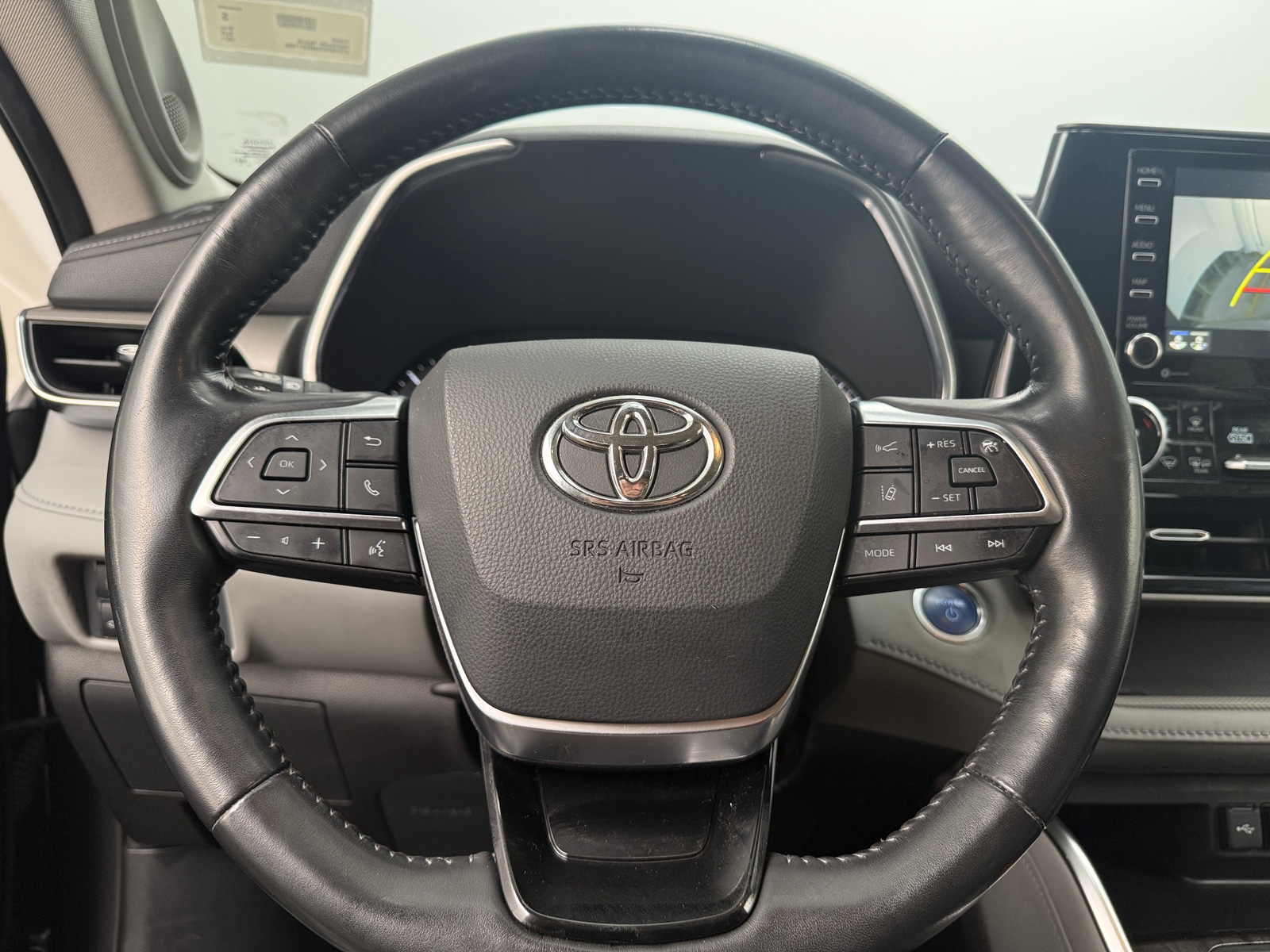 Thumbnail: 2021 Toyota Highlander - 4