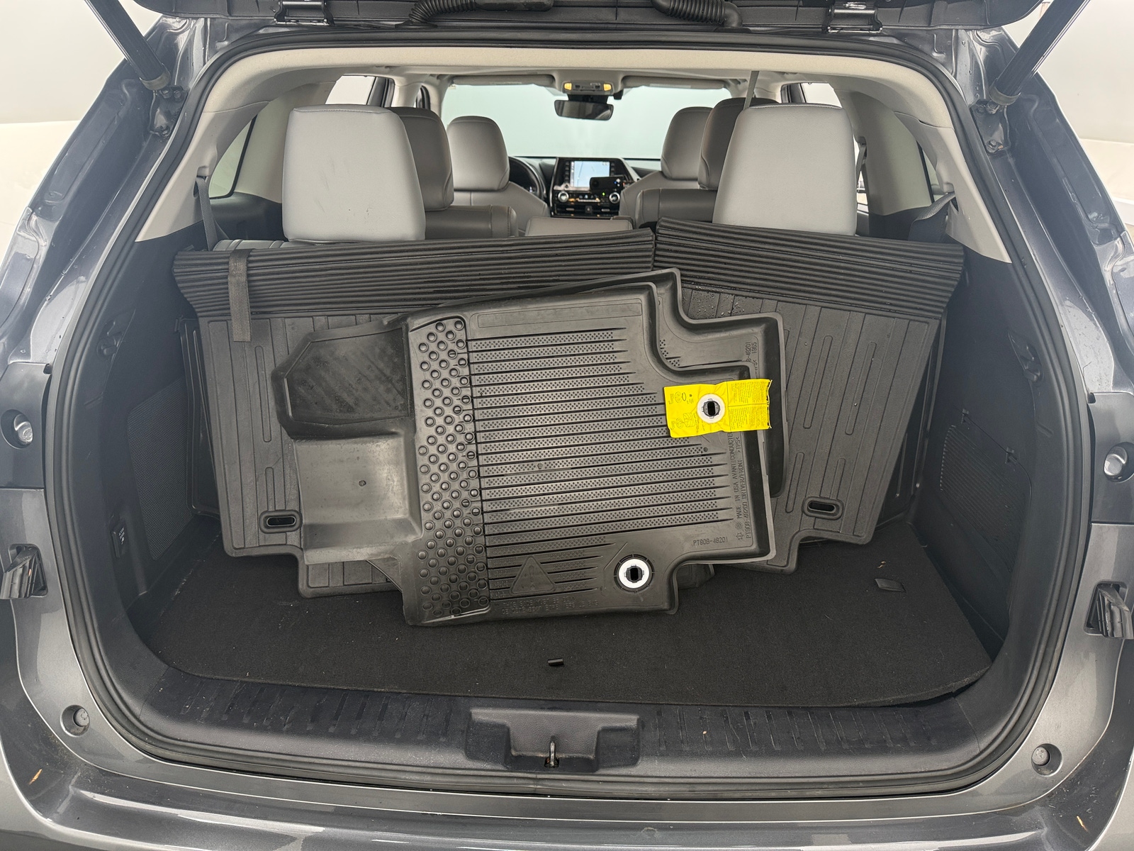 Thumbnail: 2021 Toyota Highlander - 6