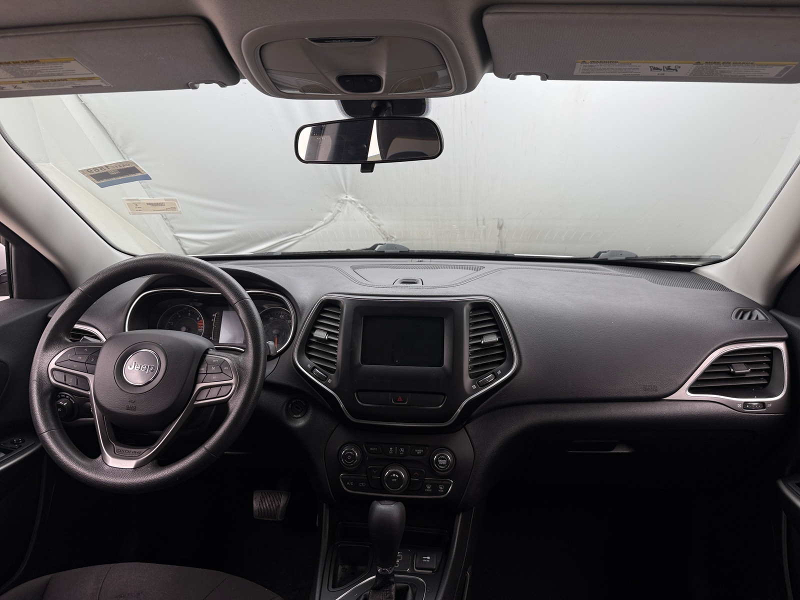 Thumbnail: 2019 Jeep Cherokee - 3